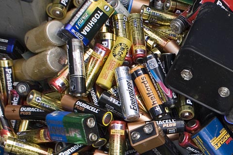 ①理塘雄坝乡蓄电池回收价格②铅酸电池回收设备③专业回收废铅酸电池
